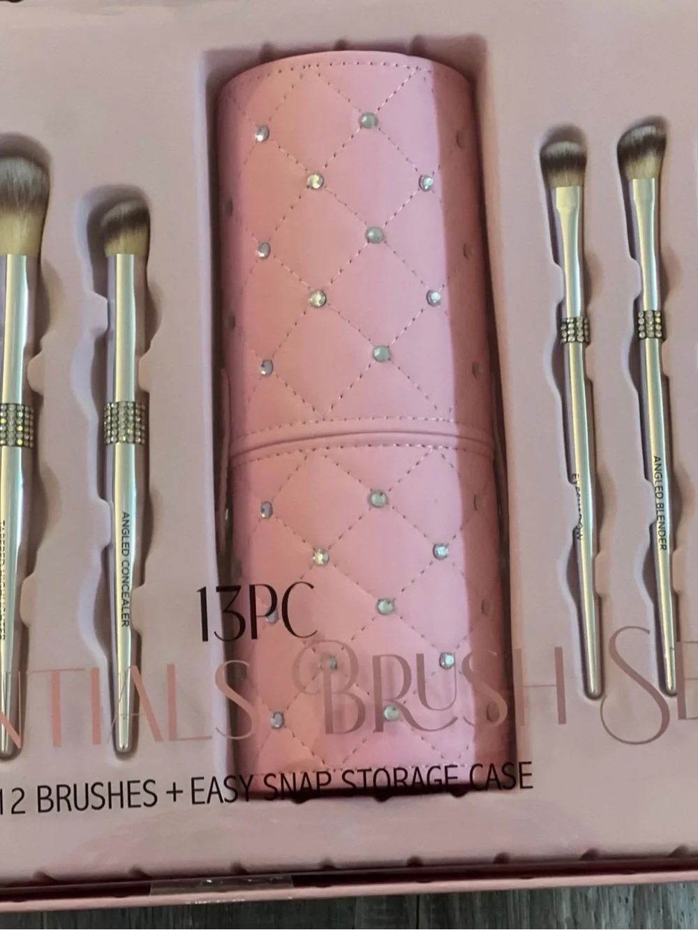12-Piece Pink Makeup Brush Set with Quilted Snap Storage Case Viral TikTok